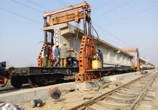 鐵路火車輪軌運梁車